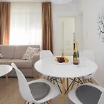Pine Appartement Primošten