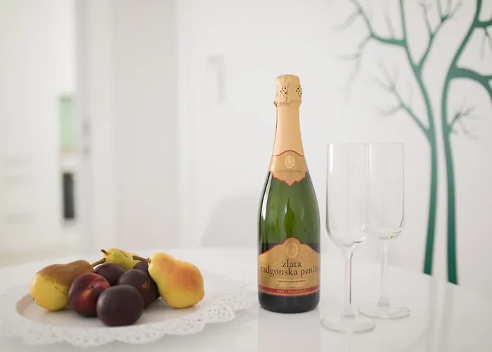 Pine Lejlighed Primošten