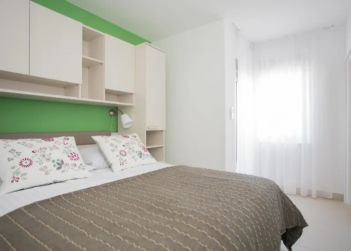 Lejlighed Pine Primošten